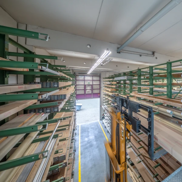 Logistik, Lager & Verfügbarkeit