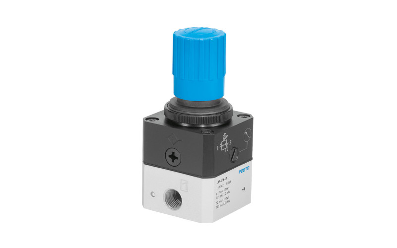 Precision pressure regulators